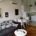 Appartement vue ville, logement privé à Budva, Mont&eacute;n&eacute;gro - Dnevna, kuhinja